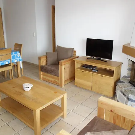 Cosy With Balcony דירה *