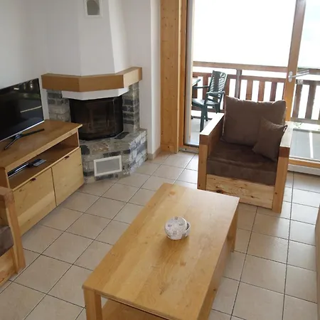 Cosy With Balcony *