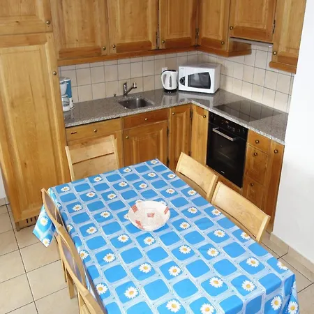 Cosy With Balcony Apartman
